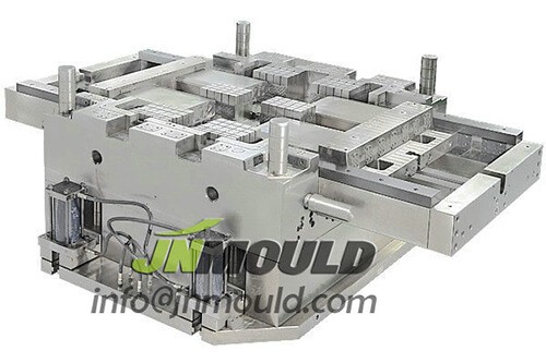 What is plastic pallet mould?